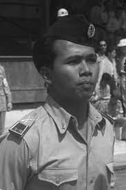Esai “Ignatius Slamet Rijadi” -Kelompok 4