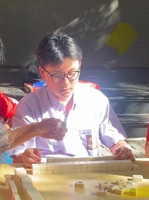 Pemain Mahjong – Kelompok 2