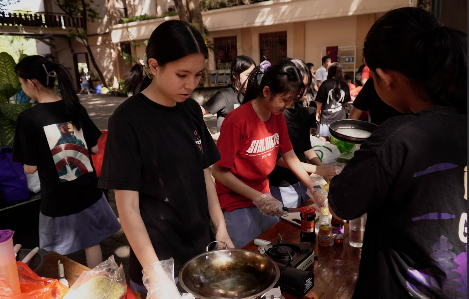 Artikel Reportase – Kelompok 3